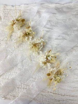 Wedding bracelet made of flowers for the bride "Snow White luxury"  101588 фото