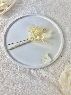 Wedding pin "Snow-white luxury"  101591 фото