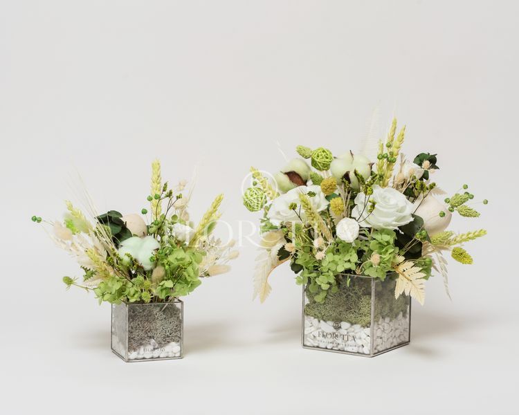 Glass vase (cube) "Mint tenderness" 101062 фото